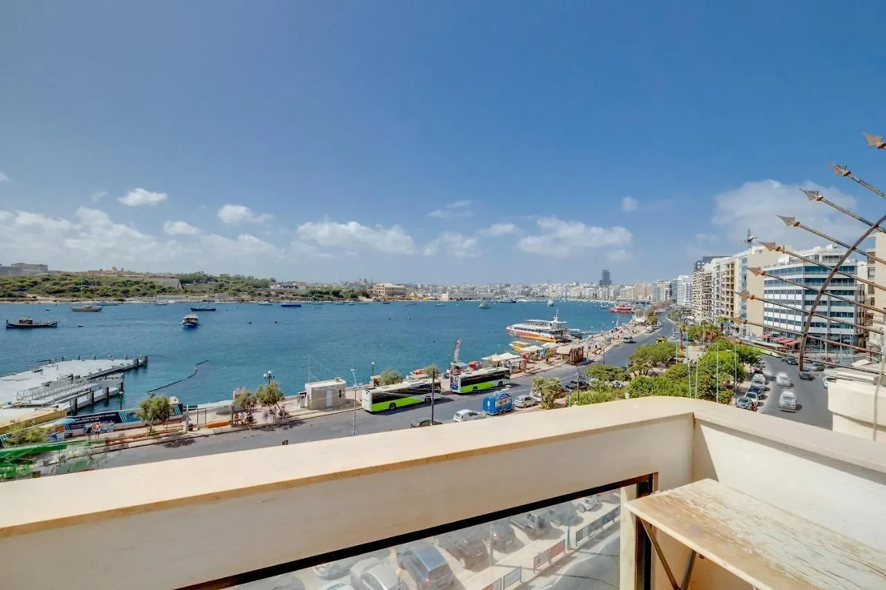 Seaview Apartment Top Location In Sliema