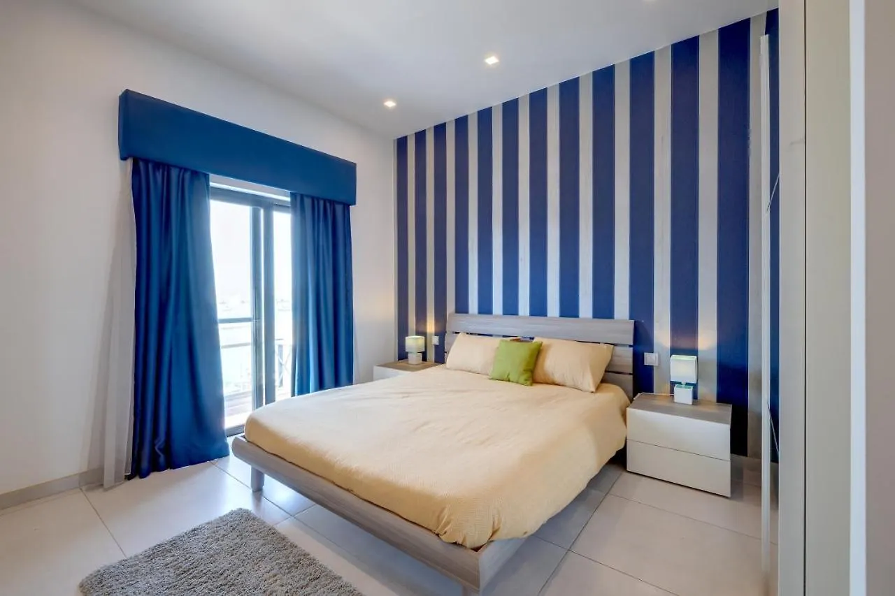 Seaview Apartment Top Location In Sliema