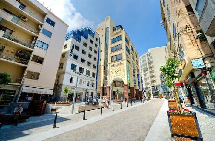 Seaview Apartment Top Location In Sliema